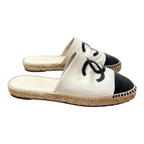 SOLD.   SOLD Chanel Iridescent Goatskin CC Espadrille Mules 38 8 - Picture 2 of 7